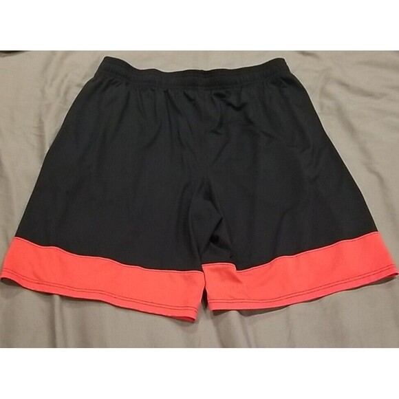 Under Armour Shorts Men Large Loose Red Black Elastic Waist Athletic Heat Gear - Picture 7 of 11